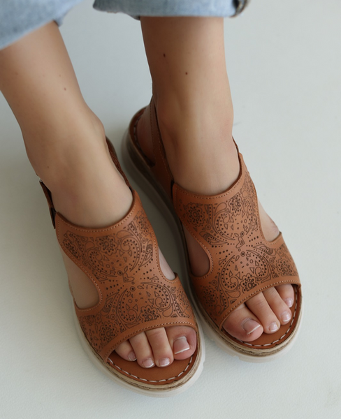 Naselia Women's Red Leather Sandals