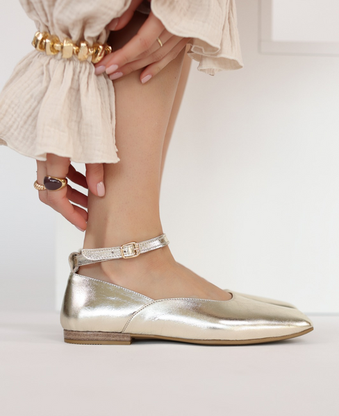 Eralina Women's Leather Gold Ballerina Flats