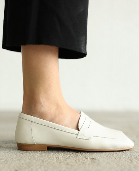 Merakia Women's Beige Leather Low-Cut Shoes