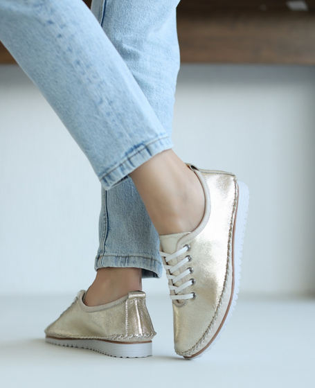 Helisse Women's Leather Gold Low-Cut Shoes