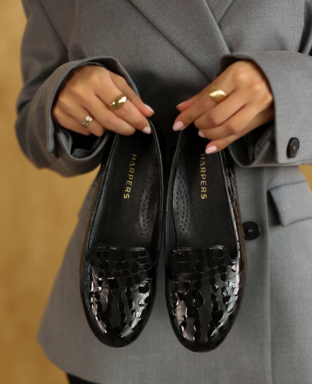 Celvine Women's Black Leather Loafers