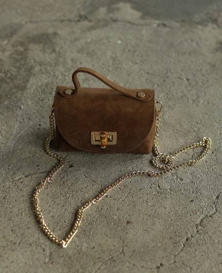 Faerine Taupe - suede leather mini trunk
