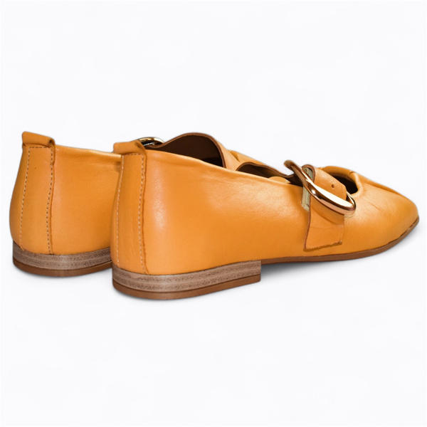 Vanlise Women's Mustard-Colored Leather Low-Top Shoes