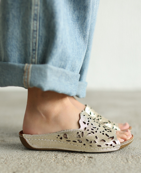 Berline Women's Gold Leather Flip-Flops