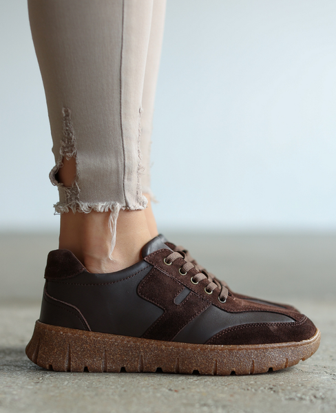Joanise Women's Leather Chocolate-Brown Low-Cut Shoes