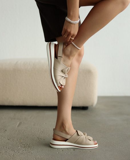 Ulrinia Beige Leather Women's Sandals