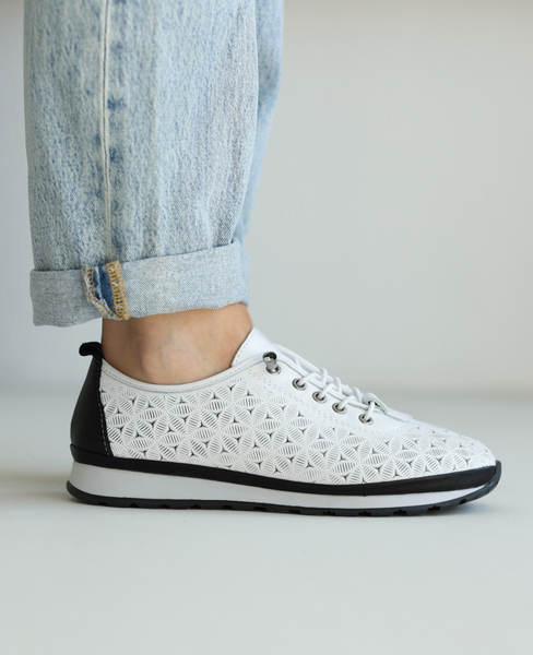 Amferia Women's White Leather Low-Top Shoes