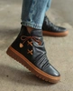 Czarny