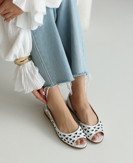 Milvara White Leather Women's Sandals