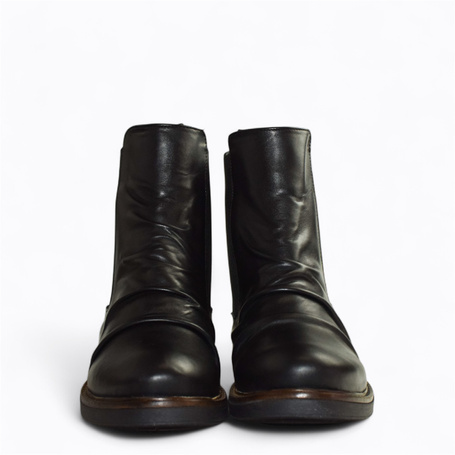Lisavia Women's Black Leather Ankle Boots